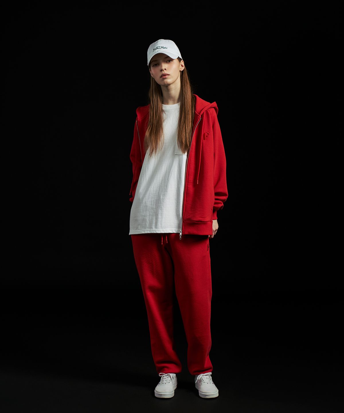 프라이데이 나이트 골프 클럽(FRIDAY NIGHT GOLF CLUB) 에센셜 ‘F’ 로고 스웻 팬츠_Unisex(Red)