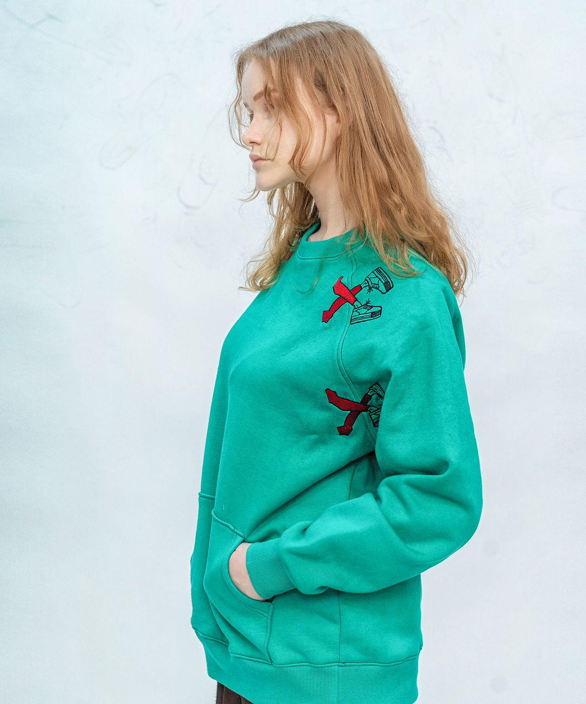 플레이피(PLA.Y_P) [M] [S/S/F] 개다리춤 맨투맨 SW07-Bright Green