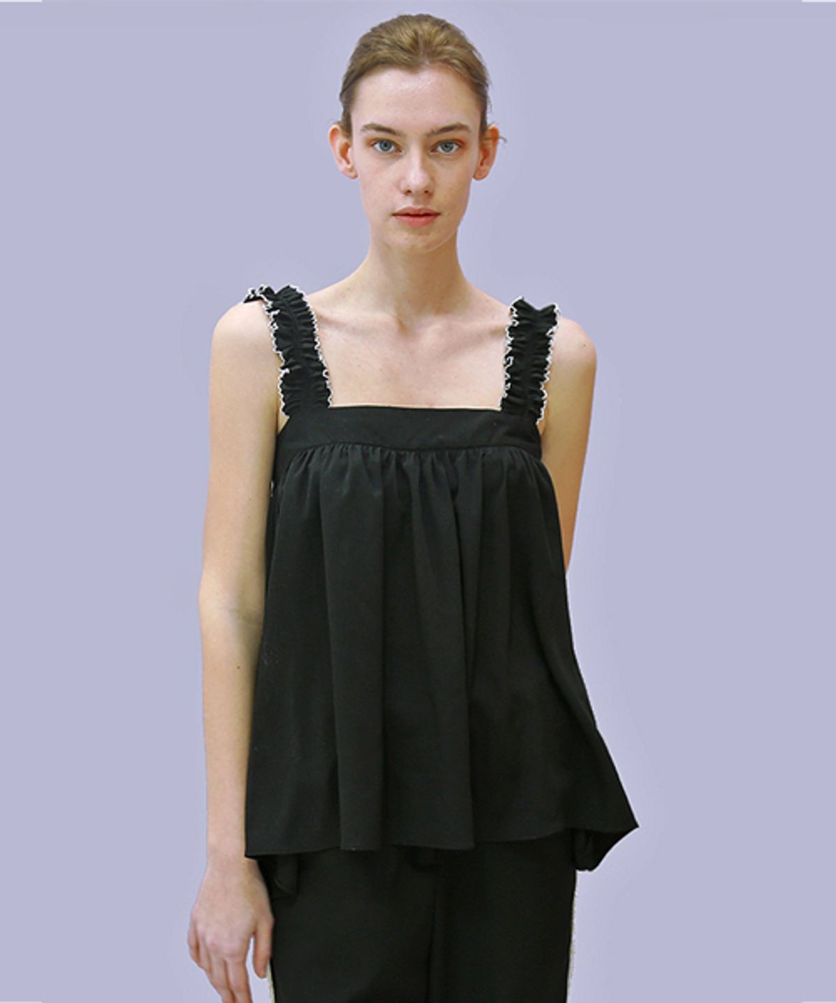데미지니모닉(DAMAGE MNEMONIC) 프릴 나시 블랙 블라우스_Frill sleeveless BK BL