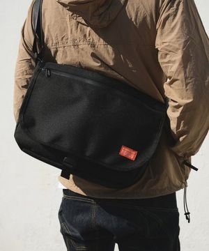 C136 홀본 메신저백 블랙