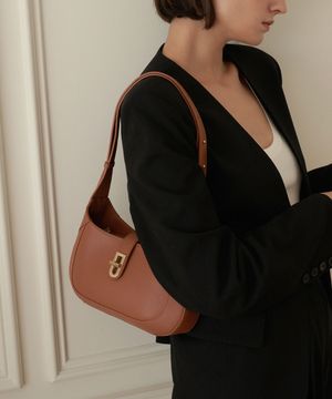 보니 러셀러 숄더백 OPFH011B