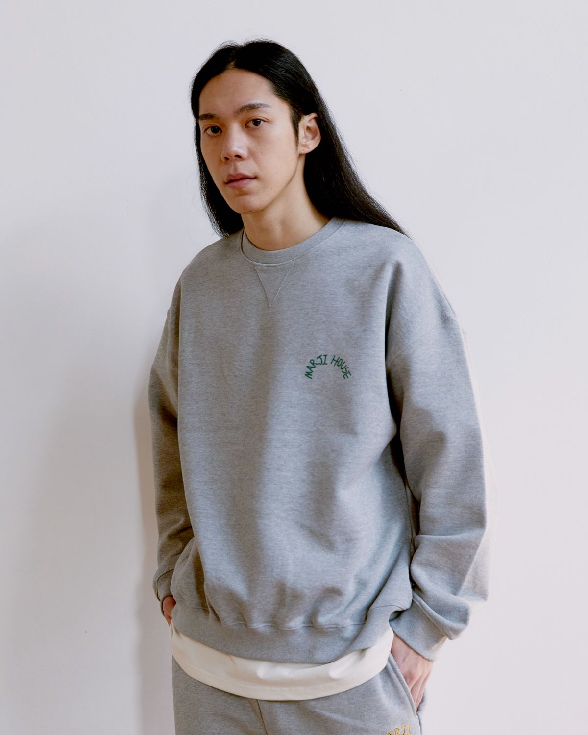 마르지하우스(MARJI HOUSE) Vintage logo sweat shirts Gray