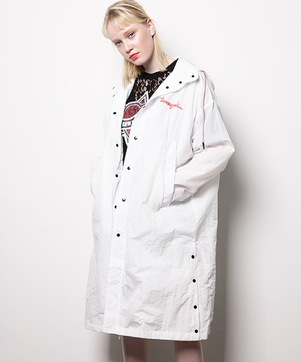 몽키플라워(Monkey Flower) 공용 간절용 바람막이 코트/SS2WCT01U WHITE