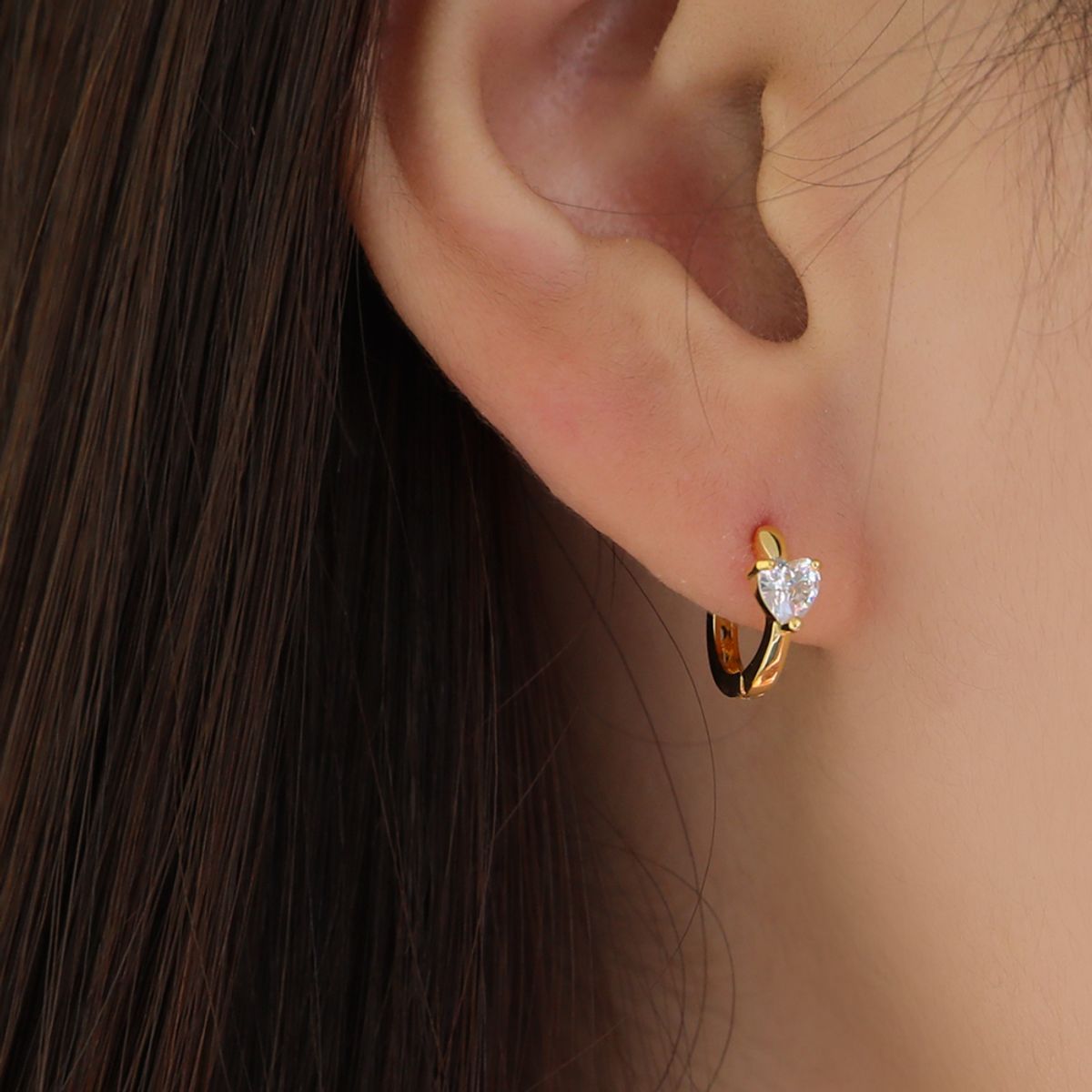 포스트루드(POSTLUDE) [SILVER] S CZ HEART EARRINGS (2 COLORS)