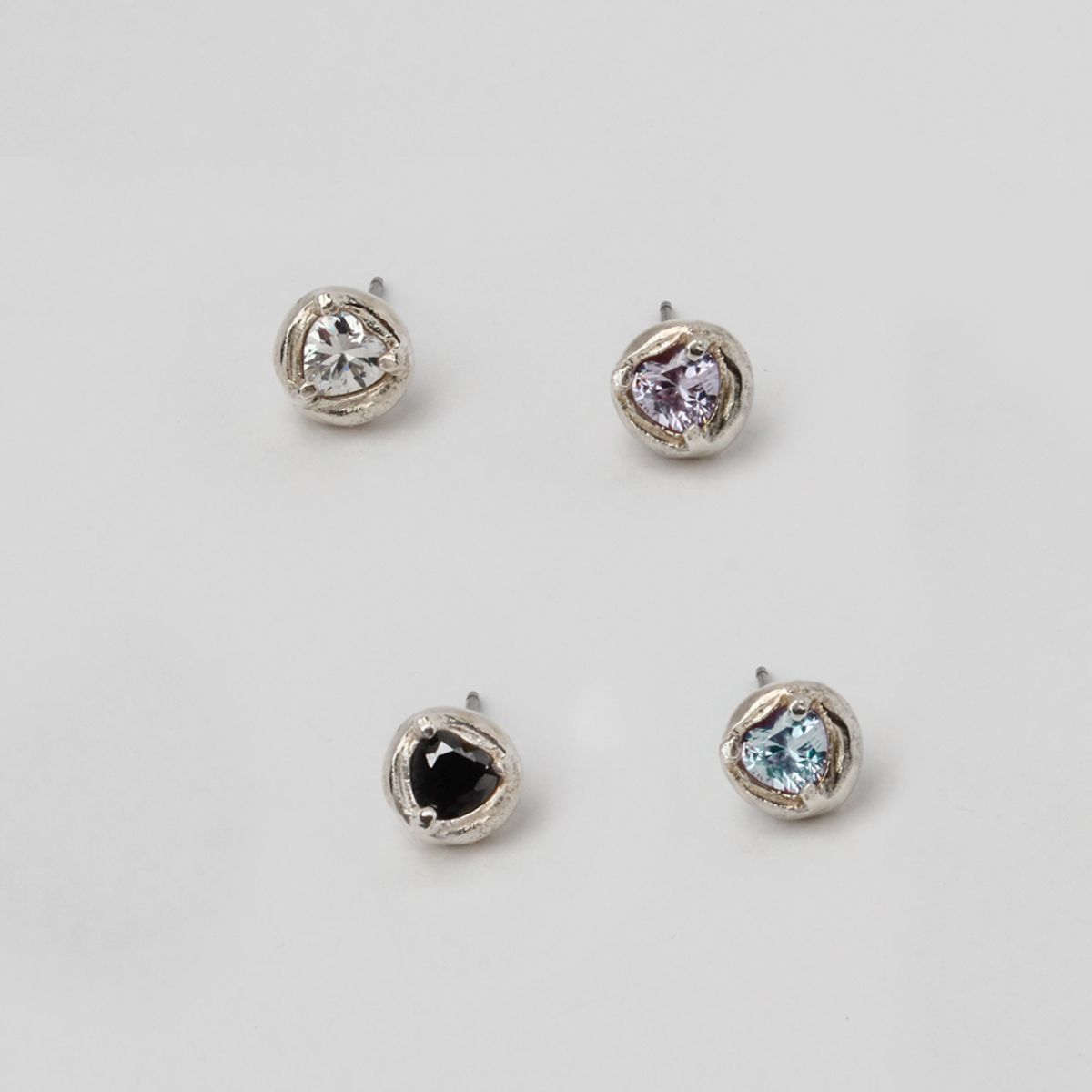포스트루드(POSTLUDE) [SILVER] MINI ROUGH HEART CZ E (4 COLORS)