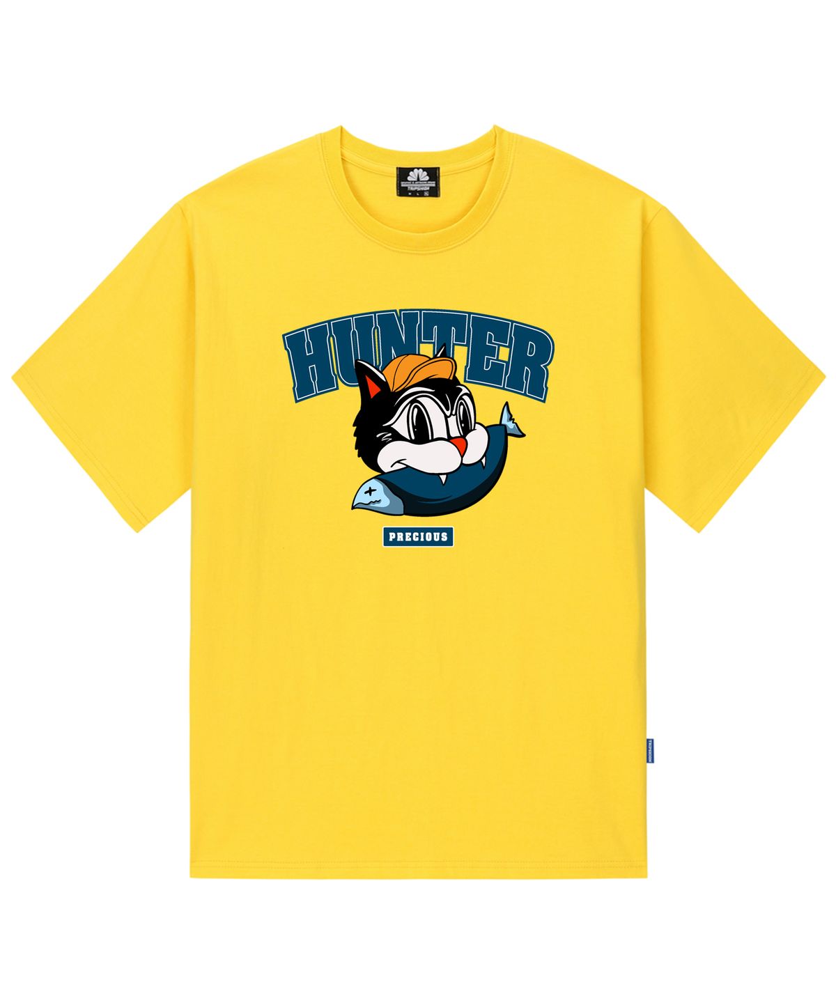 트립션(TRIPSHION) HUNTER CAT GRAPHIC 티셔츠 - 옐로우