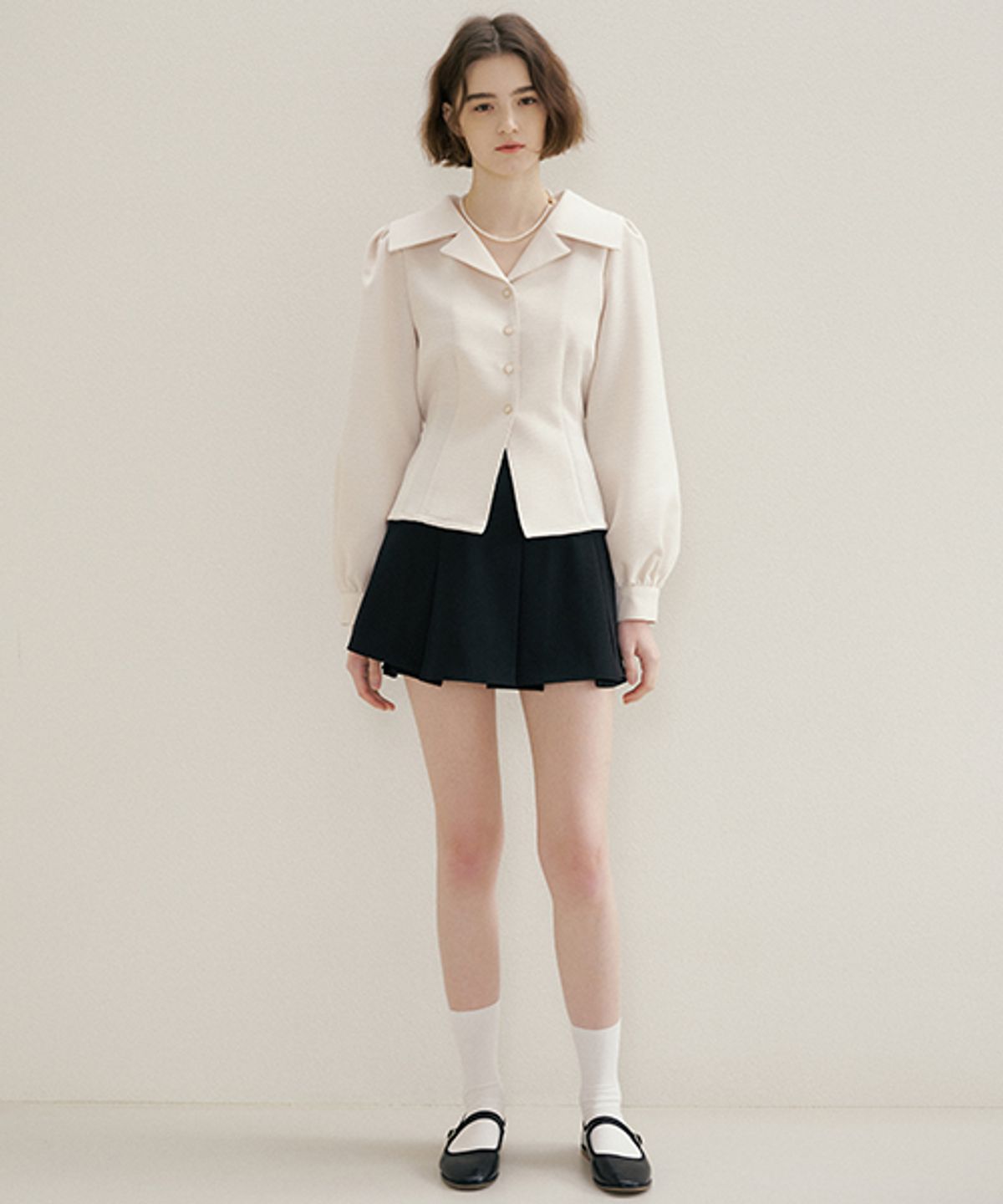 모어댄라이크(MORE THAN LIKE) PLEATS BUTTON SKIRT