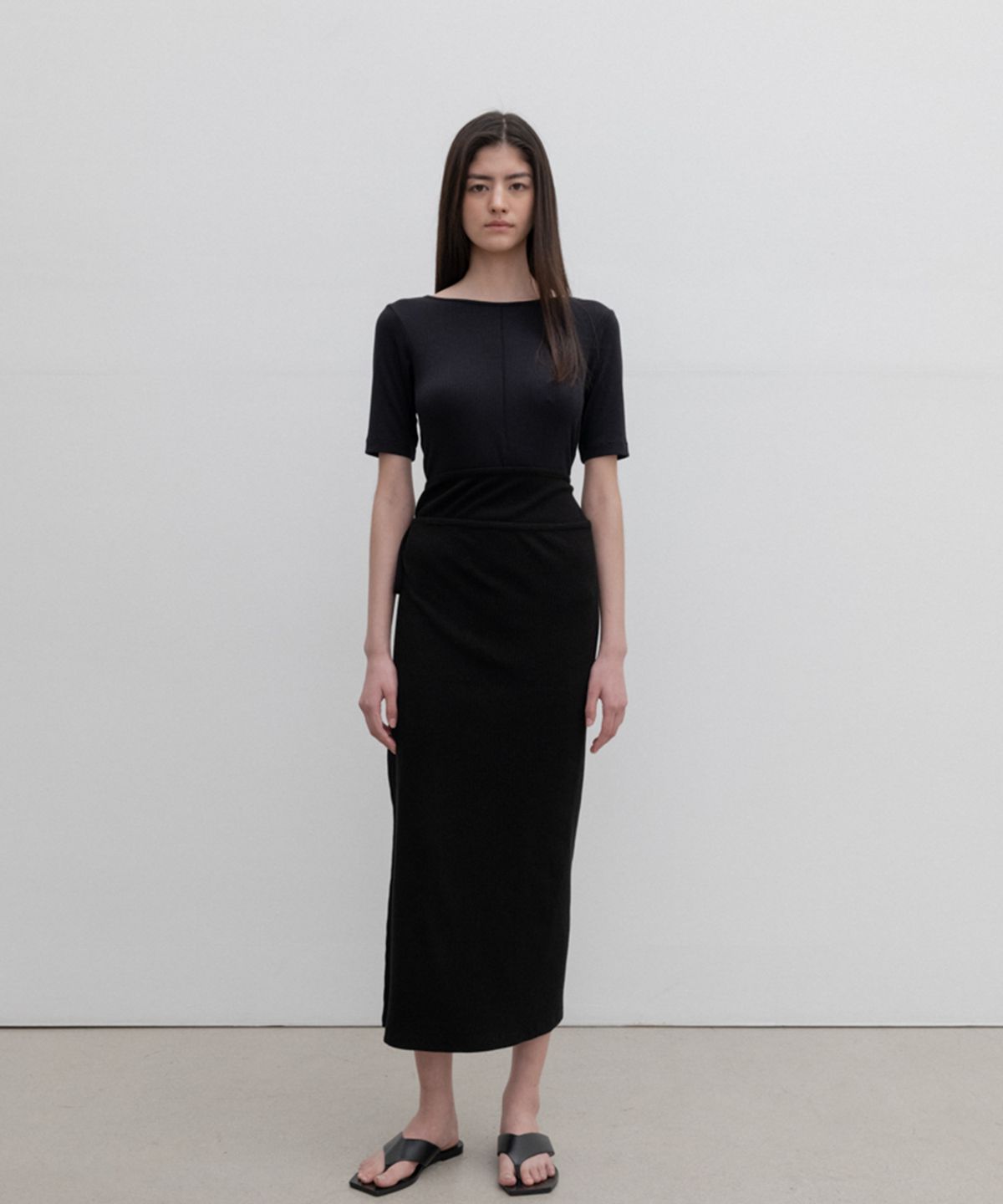 수수무(SUSUMU) BUILDING TOP - BLACK