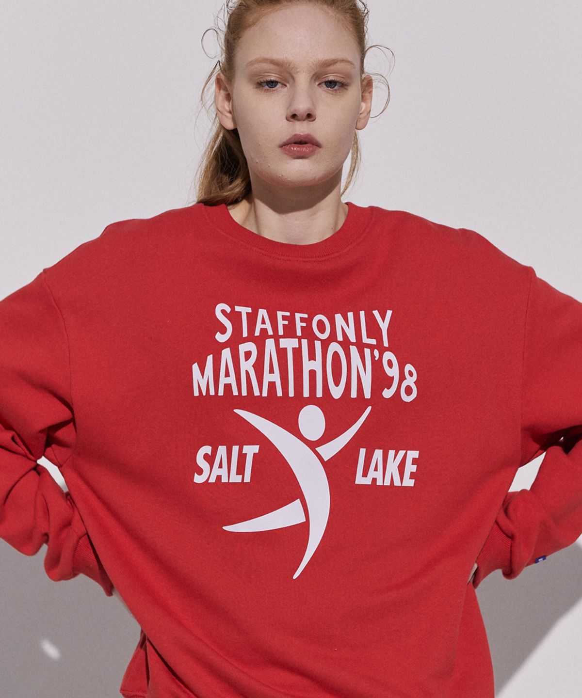 스텝온리(STAFFONLY) FINISH LINE FRONT SWEATSHIRTS (RED)