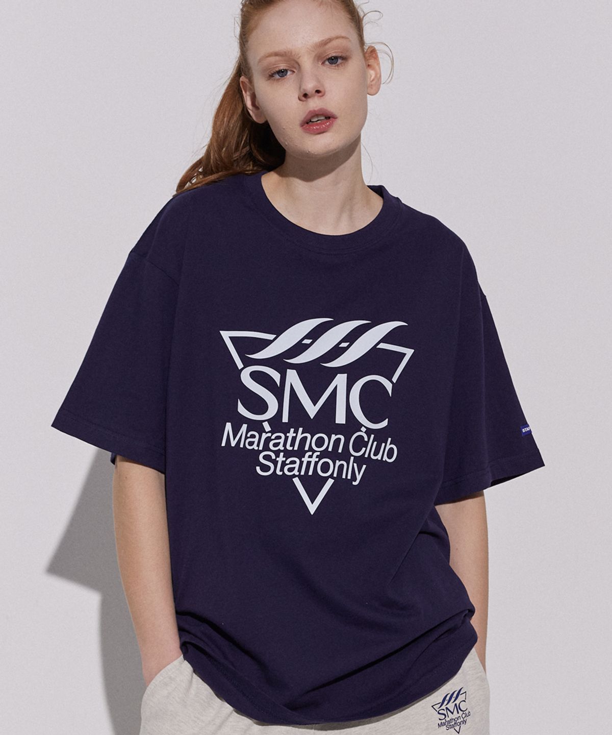 스텝온리(STAFFONLY) TORCHLIGHT FRONT TEE (NAVY)