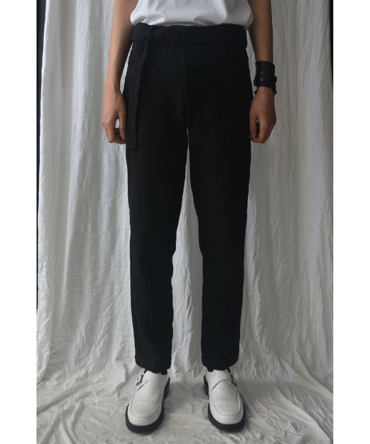 블릭베이크(BLEAKBAKE) Tail belt pants