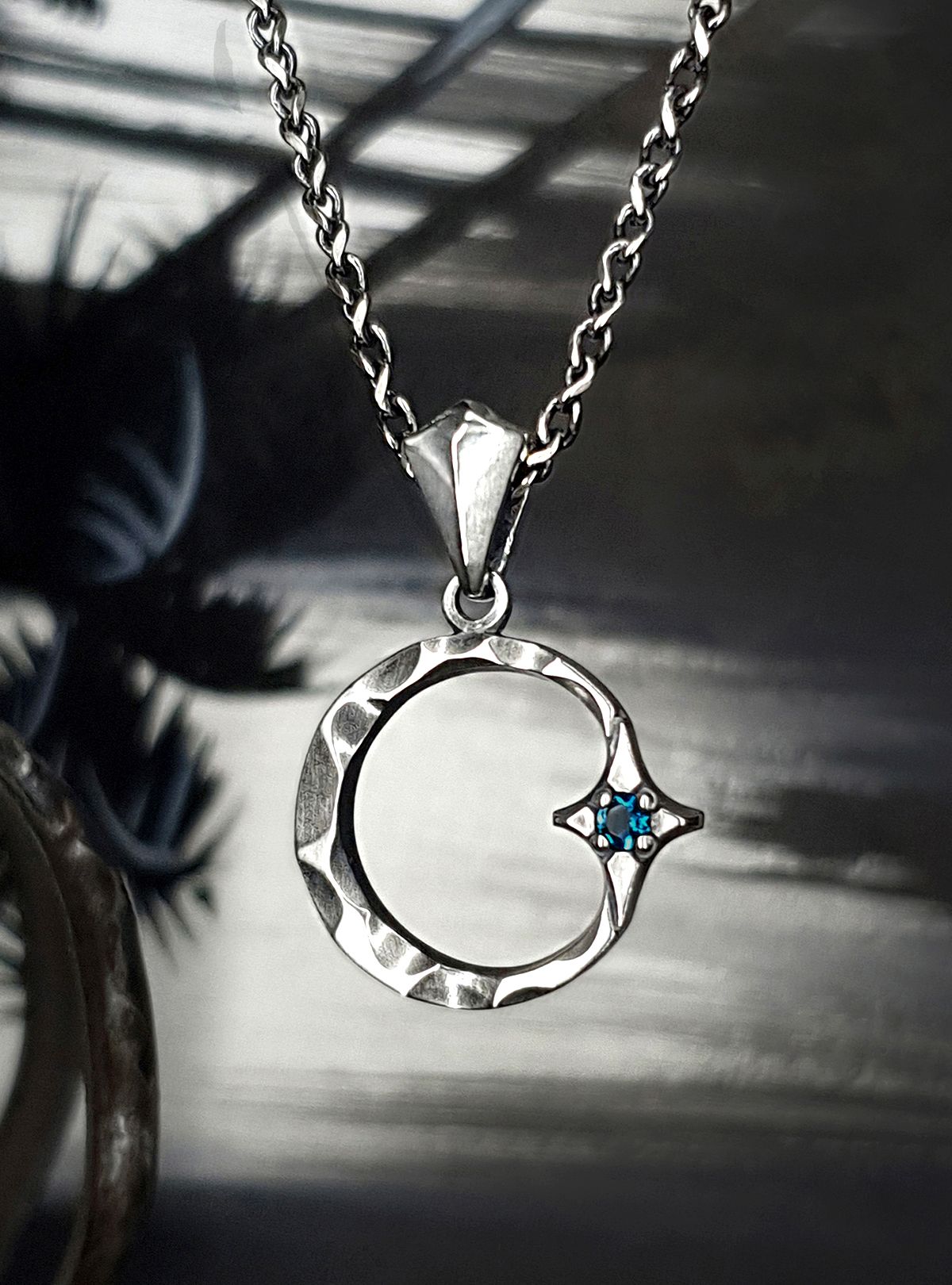 스털링워스(STERLINGWORTH) Crescent light 천연석 실버펜던트