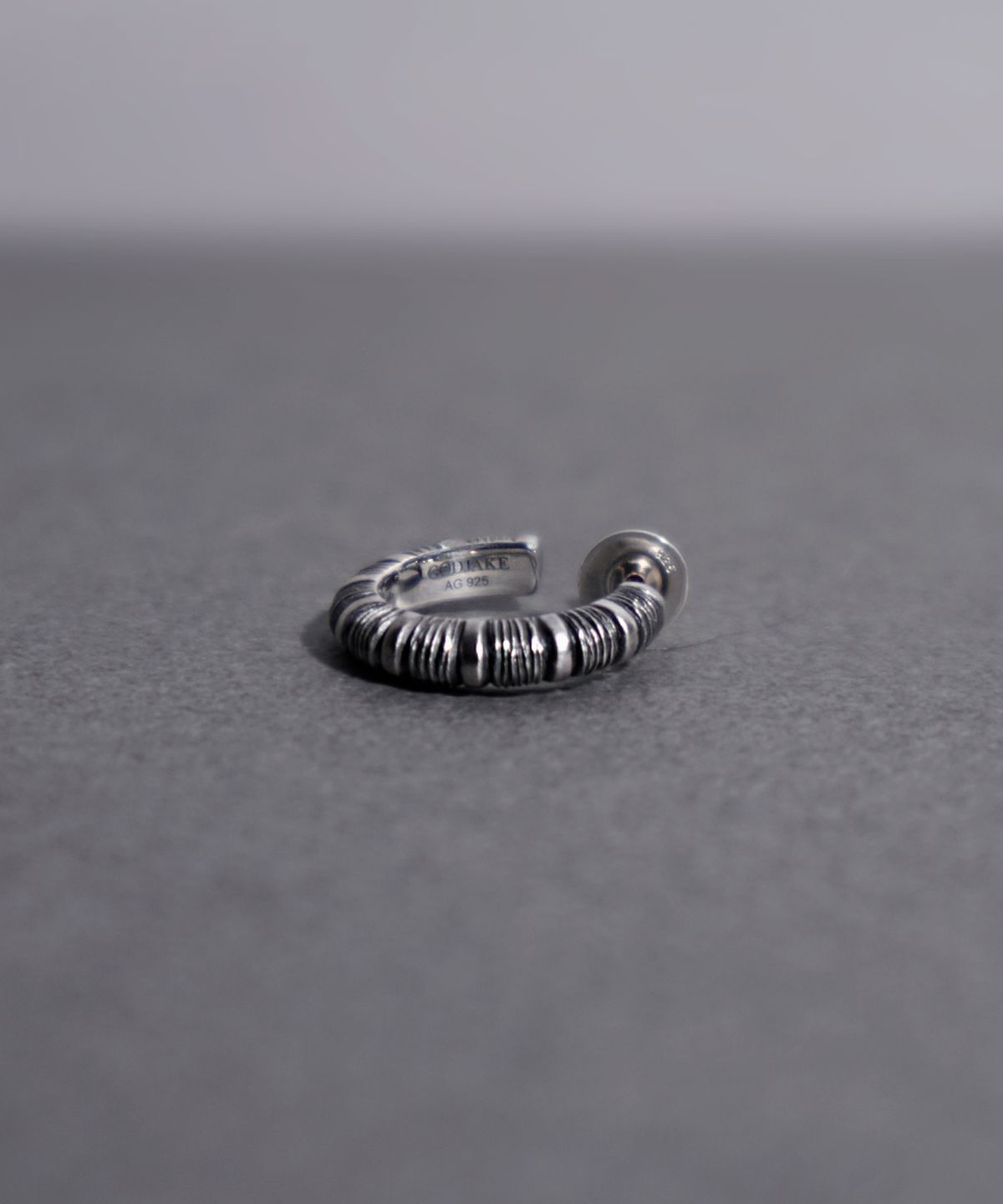 갓제이크(GODJAKE) [DEVOURED] HOOP EARRING