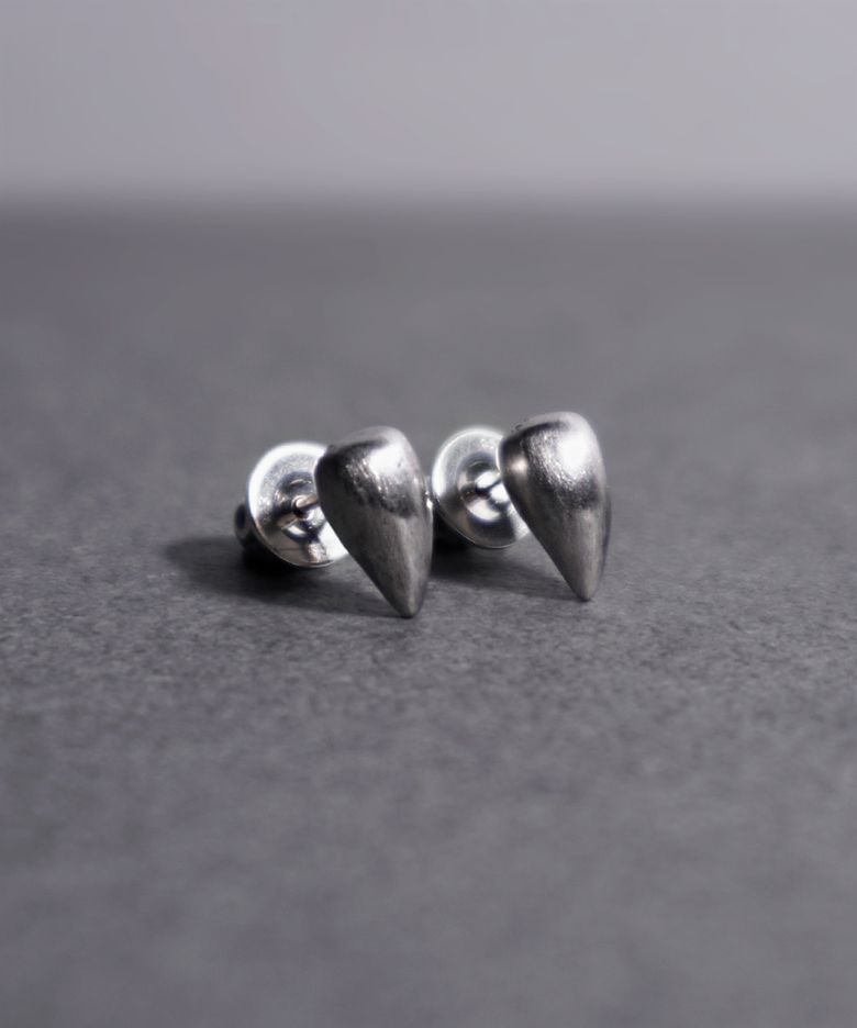 [DEVOURED] ST EARRING