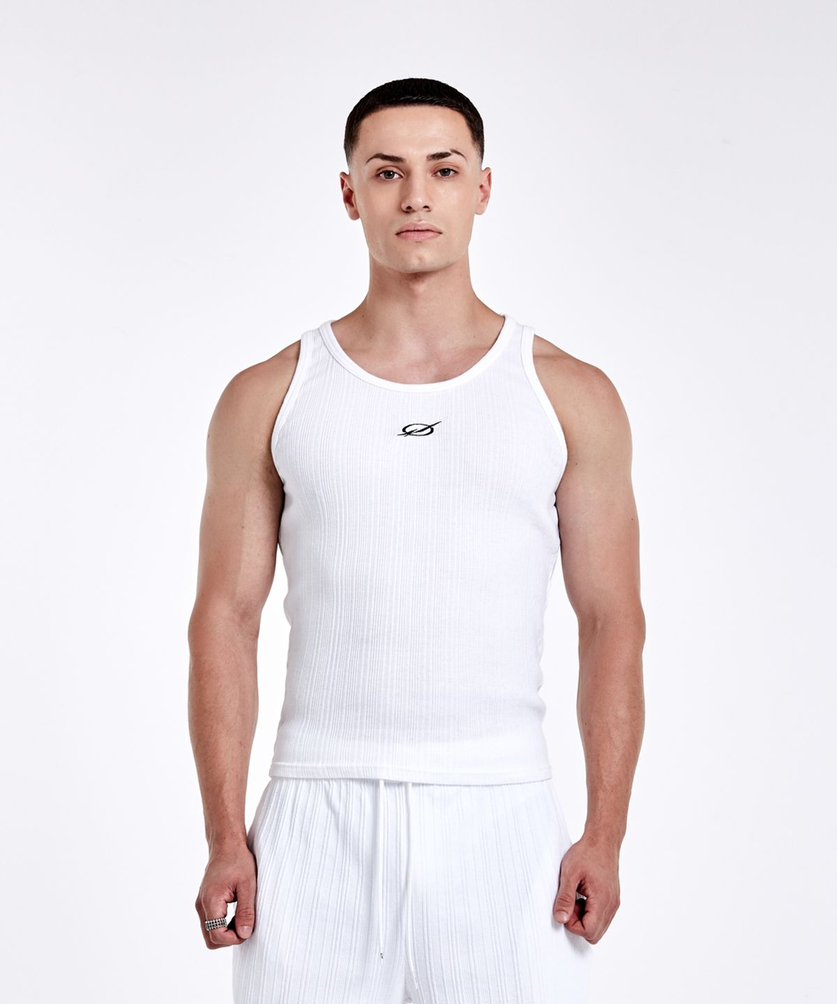 51퍼센트(51PERCENT) Irregular Logo embroidery Logo Sleeveless... 무신사 51퍼센트(51PERCENT)  Irregular Logo embroidery Logo... 