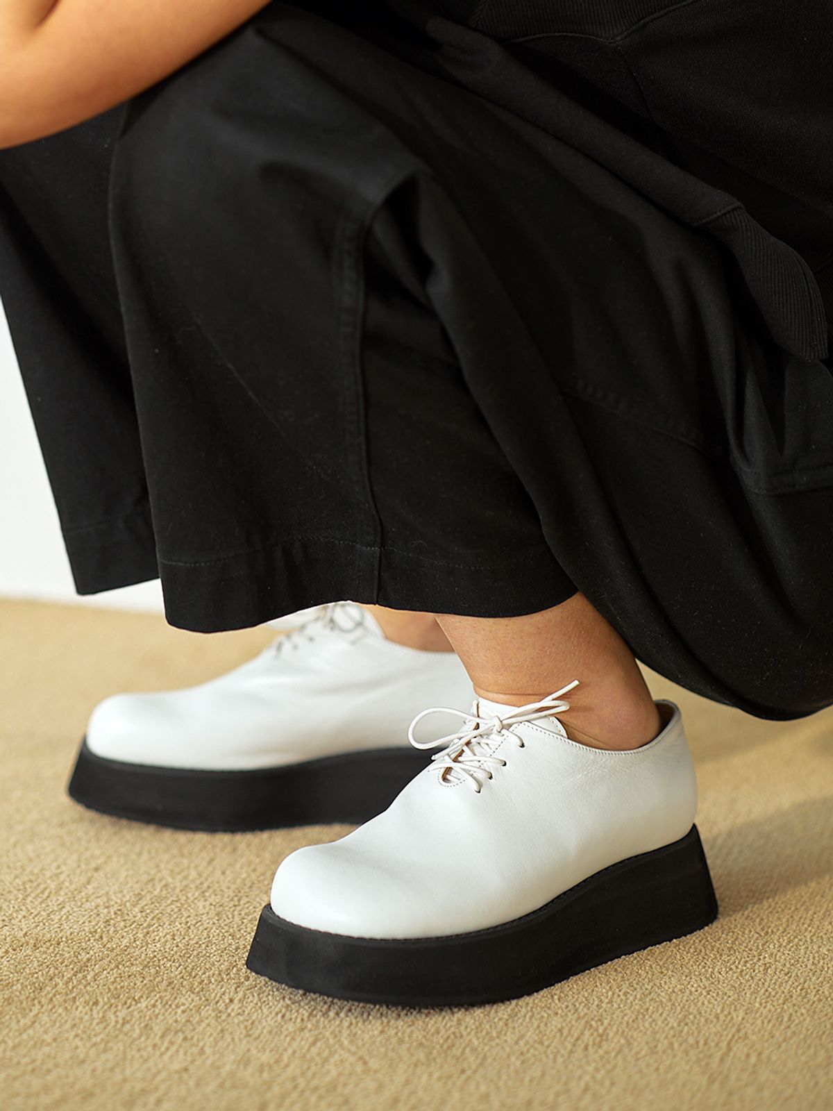 바이언스(BYEUUNS) BLP21212 PEBBLE HIGH LOAFER/2COLOR