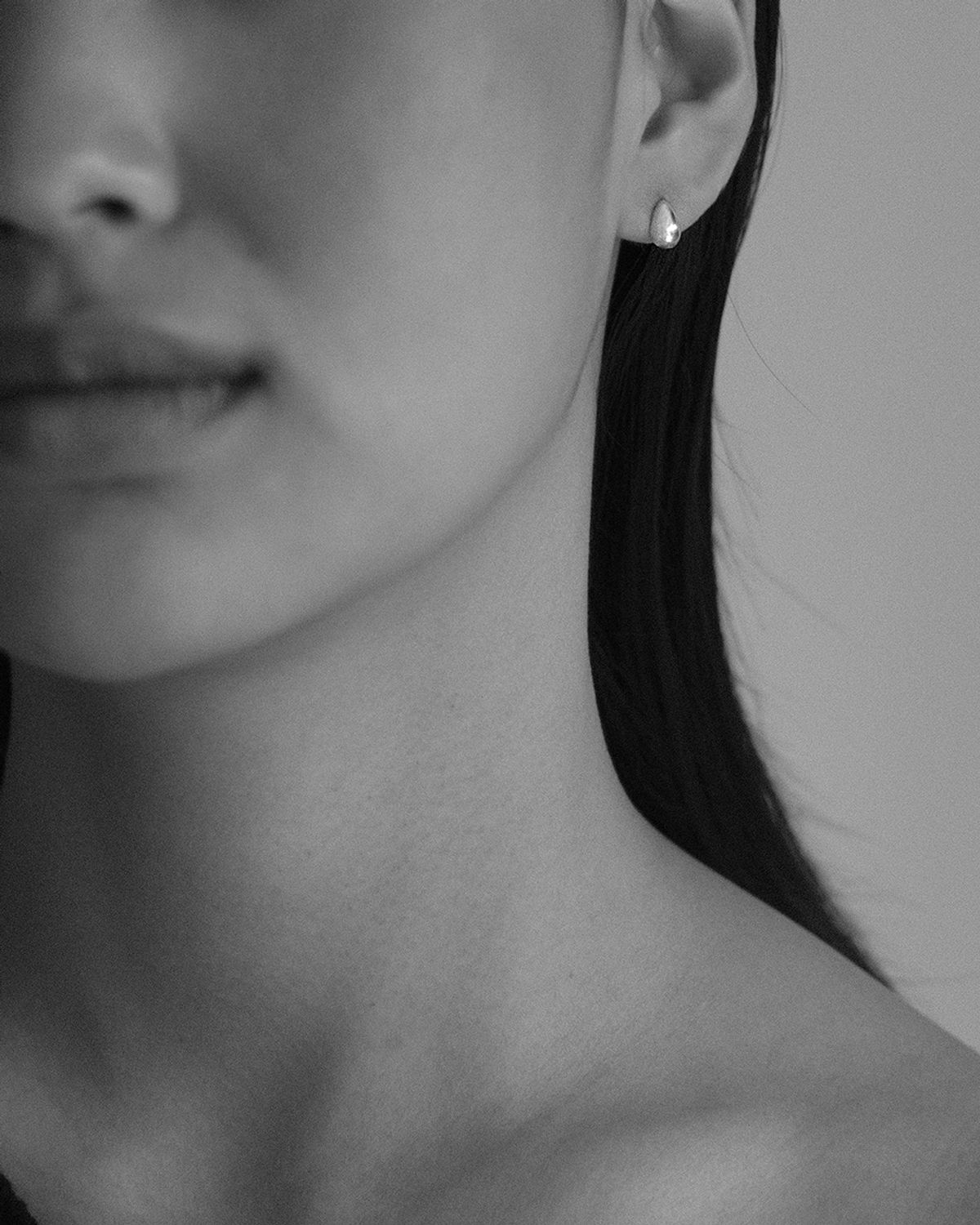 어나더레이어(ANOTHERLAYER) Mini Egg Earring (silver925)(2color)
