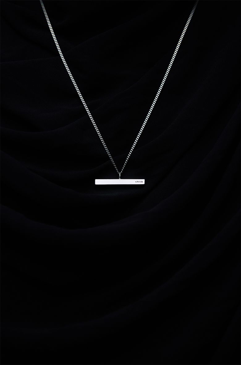 Bold line Row Pendant