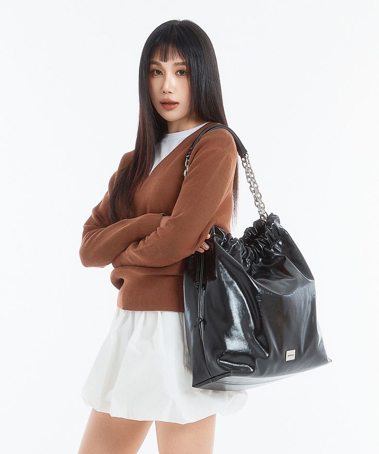 체인 트로우스트링백 블랙