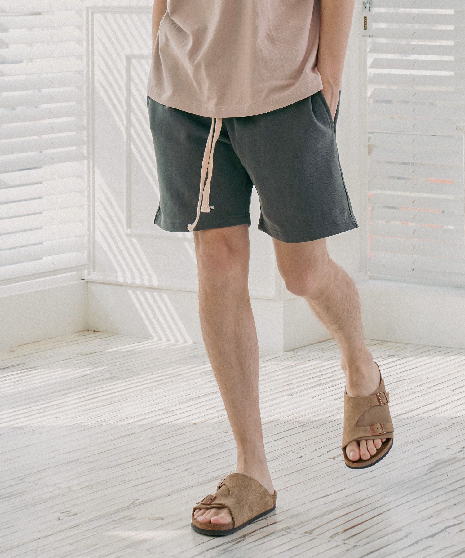 MUSINSA | PAPERBOY Signature Heavy Half Pants - Charcoal