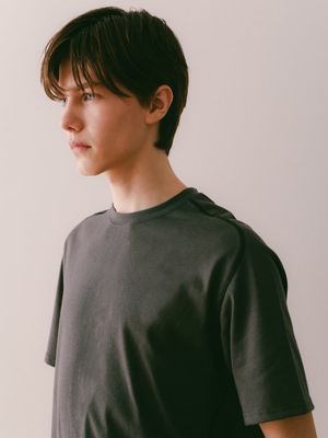 컬러 스티치 반팔티셔츠 차콜