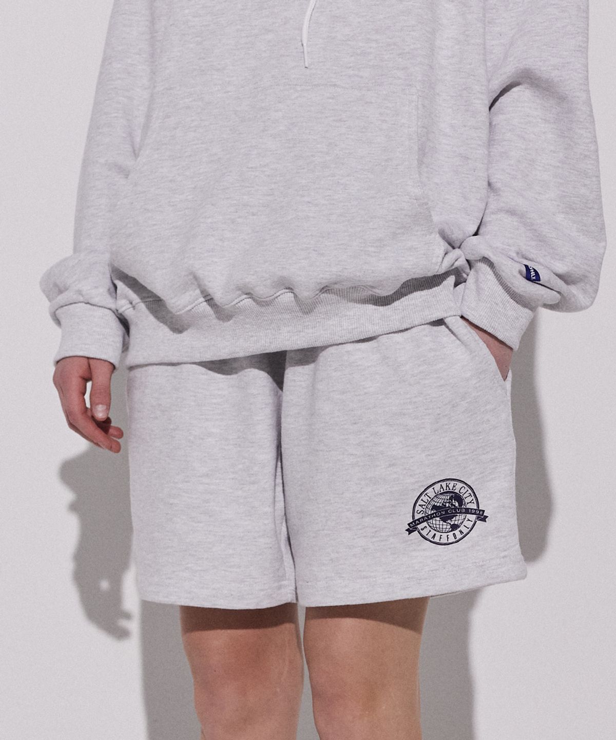 스텝온리(STAFFONLY) EARTH HALFPANTS (MELANGE WHITE)