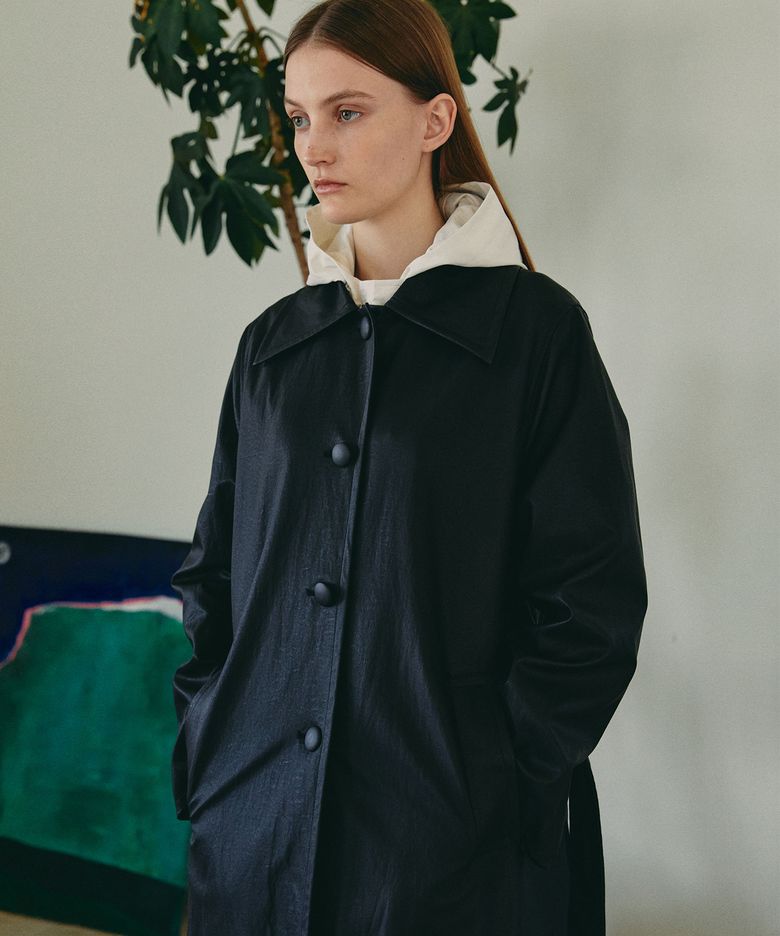 OVER COLLAR COATED LONG COAT (BLACK)
