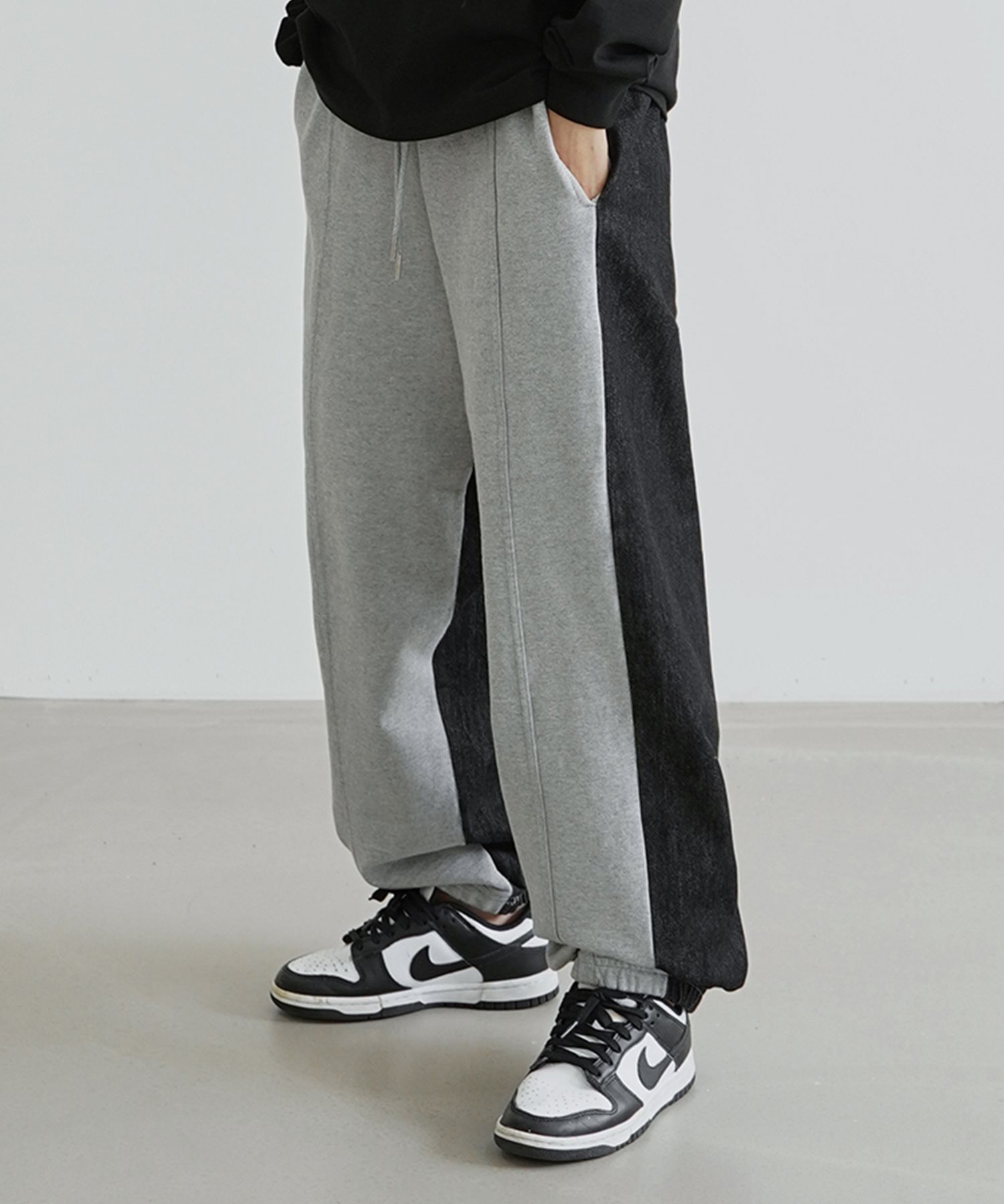 MUSINSA | SLOW RECORD HOUSE Asura Denim Sweat Pants_Black