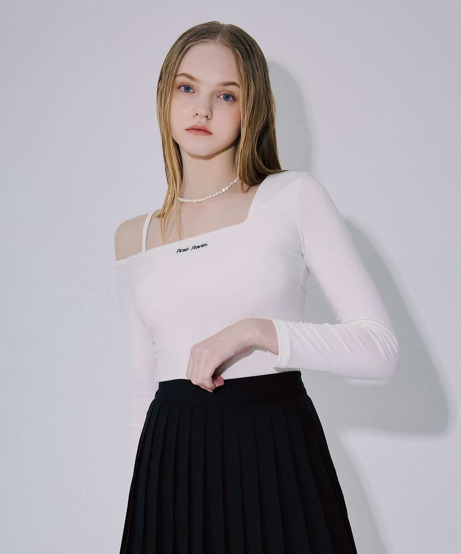 ◆Rose Frantz◆ SQUARE NECK SIMPLE LOGO TSHIRT IVORY ◇Rose Frantz◇ SQUARE NECK SIMPLE LOGO TSHIRT IVORY