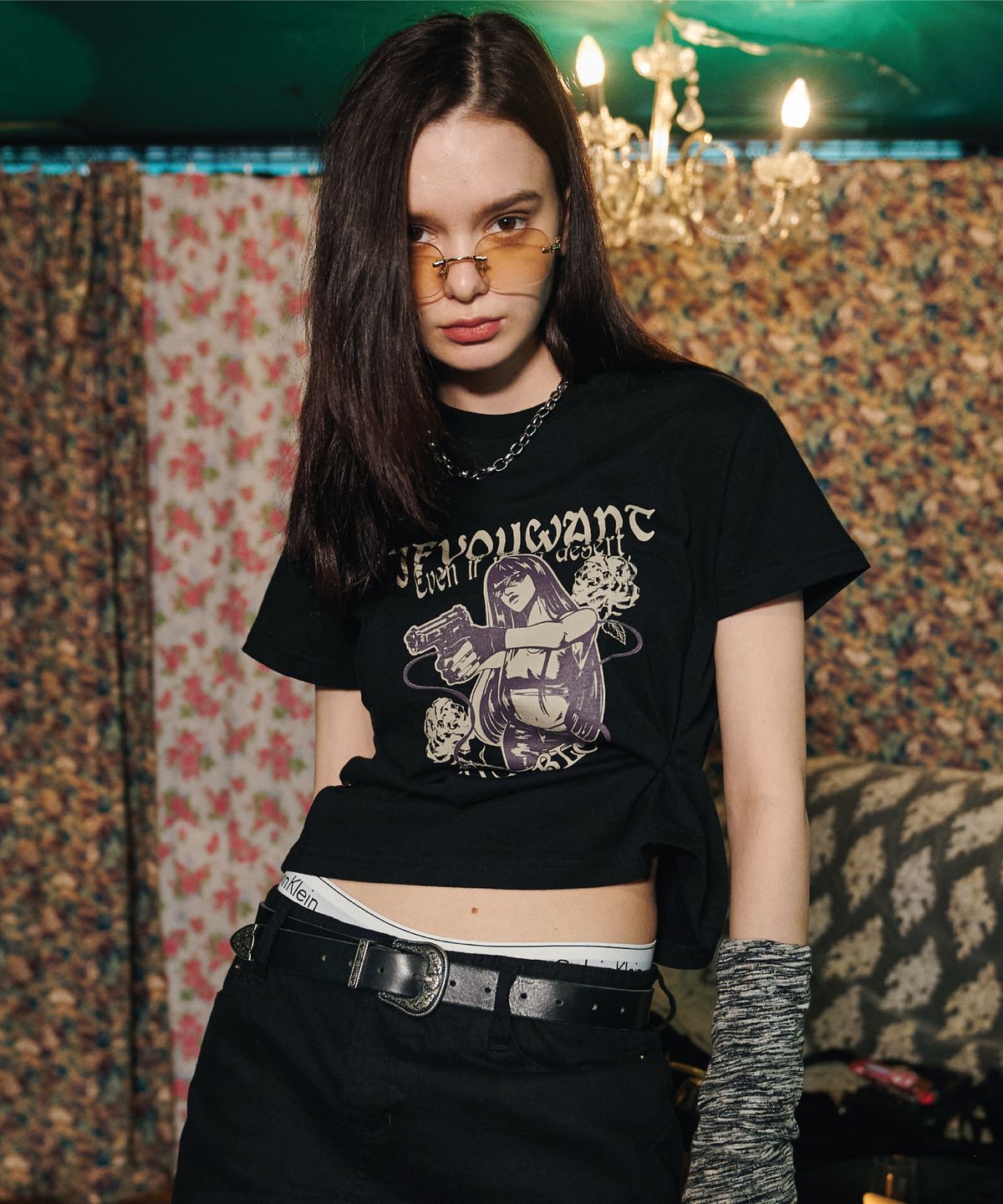 이퓨원트(IFYOUWANT) glam rose TEE black