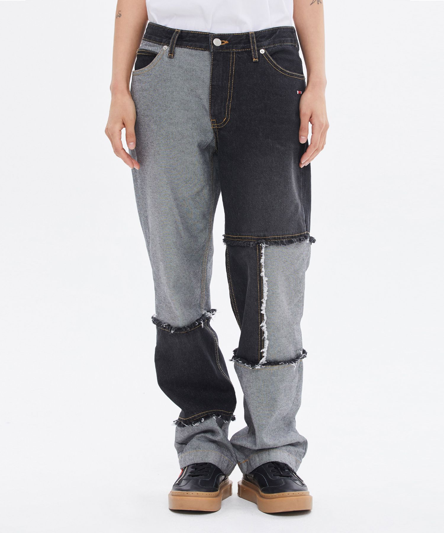 MUSINSA | ROMANTIC CROWN 1992 RAW HEM JEANS_BLACK
