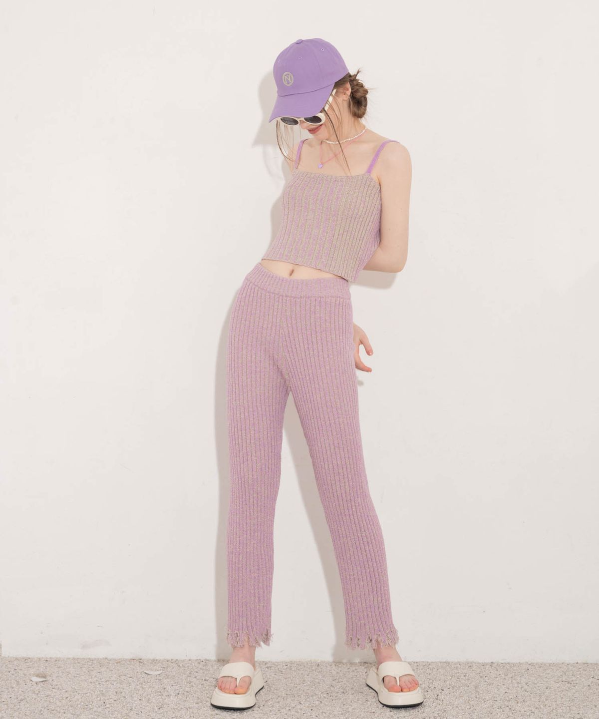 언유주얼 노말(UNUSUALNORMAL) DAMAGED KNIT PANTS_LAVENDER