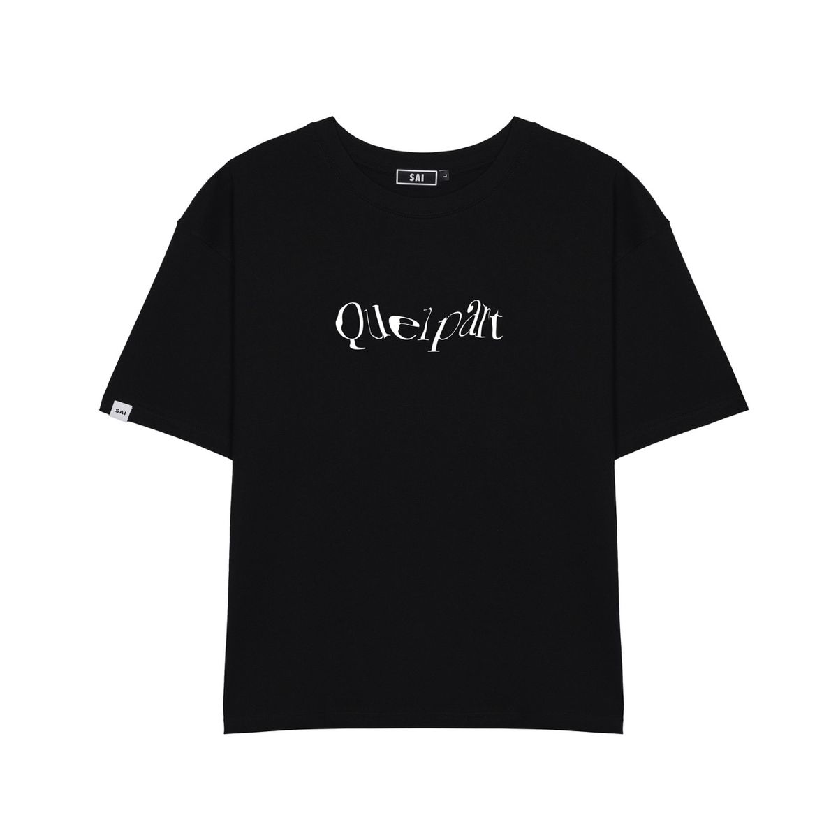 사이(SAI) SAI 003 퀠파트 그래픽 티셔츠 블랙