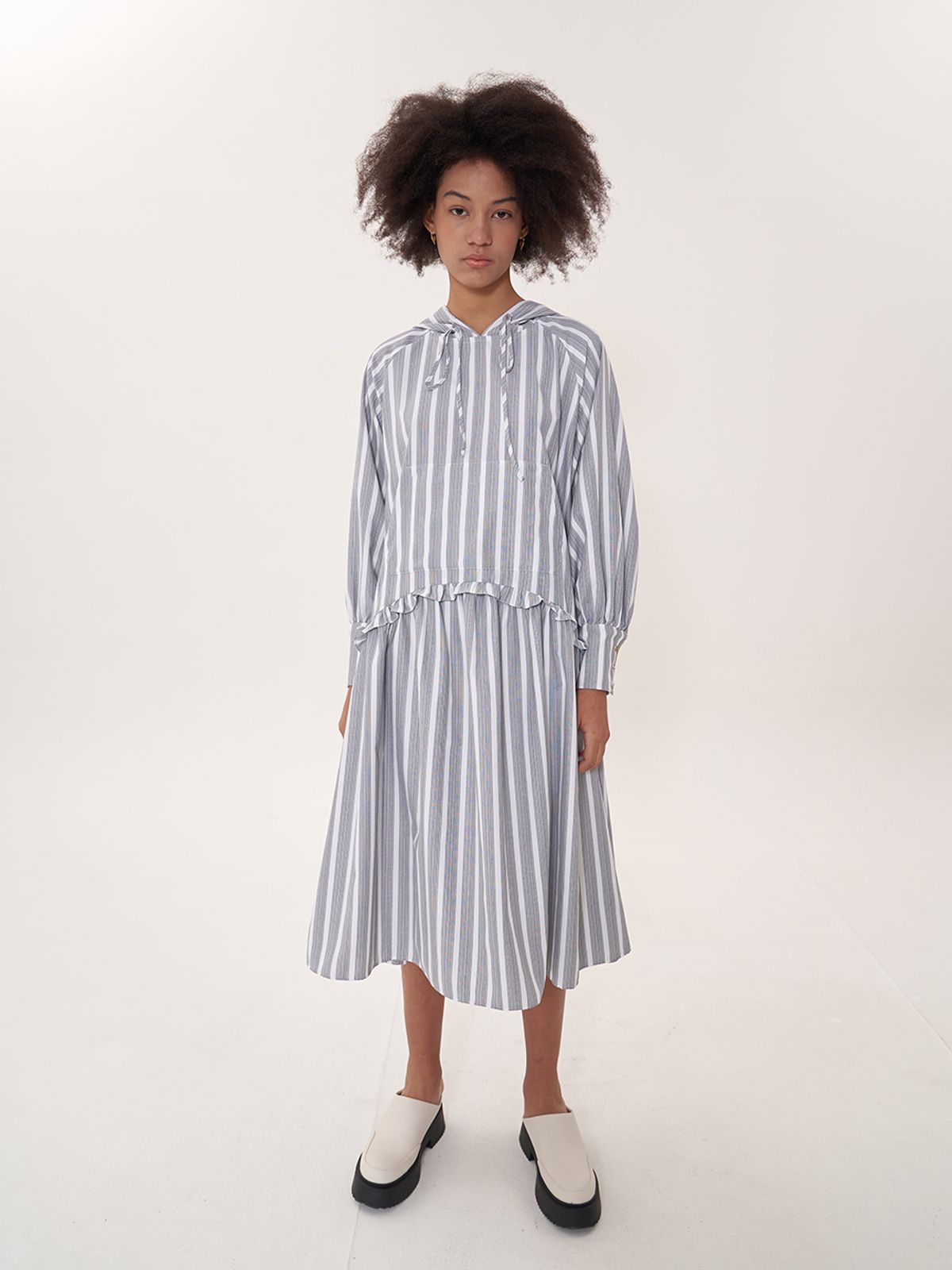 비먼(VIMUN) hooded maxi dress_black stripe