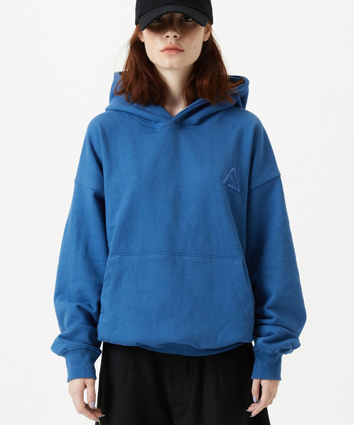 퓨처랩(FUTURE LAB) EMBOSSED LOGO HOODIE - BLUE