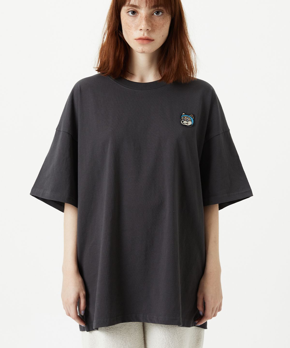 퓨처랩(FUTURE LAB) DOGE HEAD T-SHIRTS - CHARCOAL