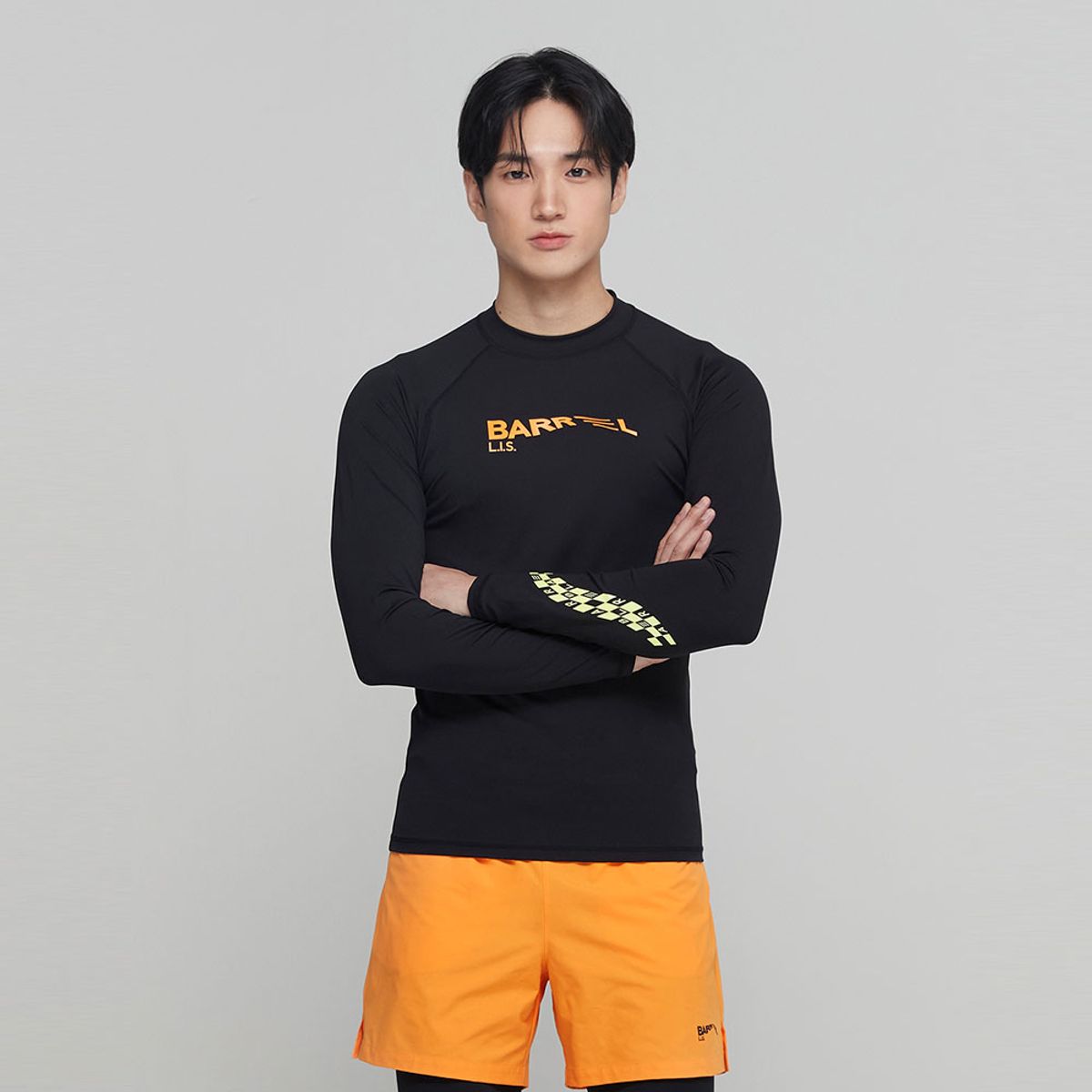 배럴(BARREL) 맨 무브 래쉬가드 블랙 (BI2MWRG03BLK)