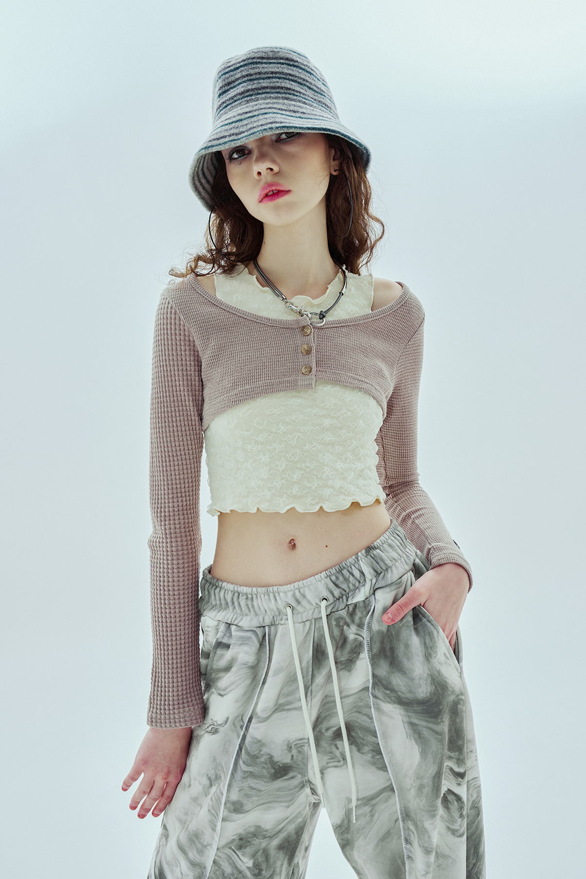 비피피(BFEEP) unbalance sleeve cardigan_brown