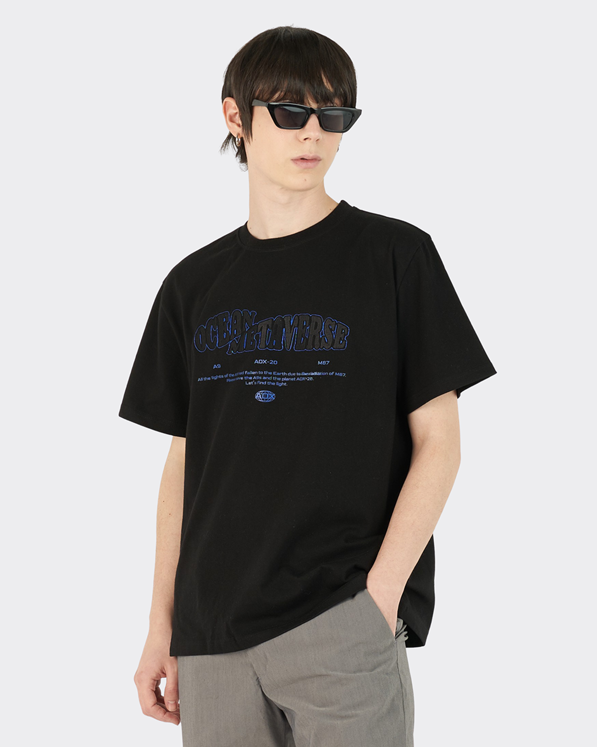 에이오엑스(AOX) Ocean Metaverse Embroidery Short Sleeve T-shirts (Black)