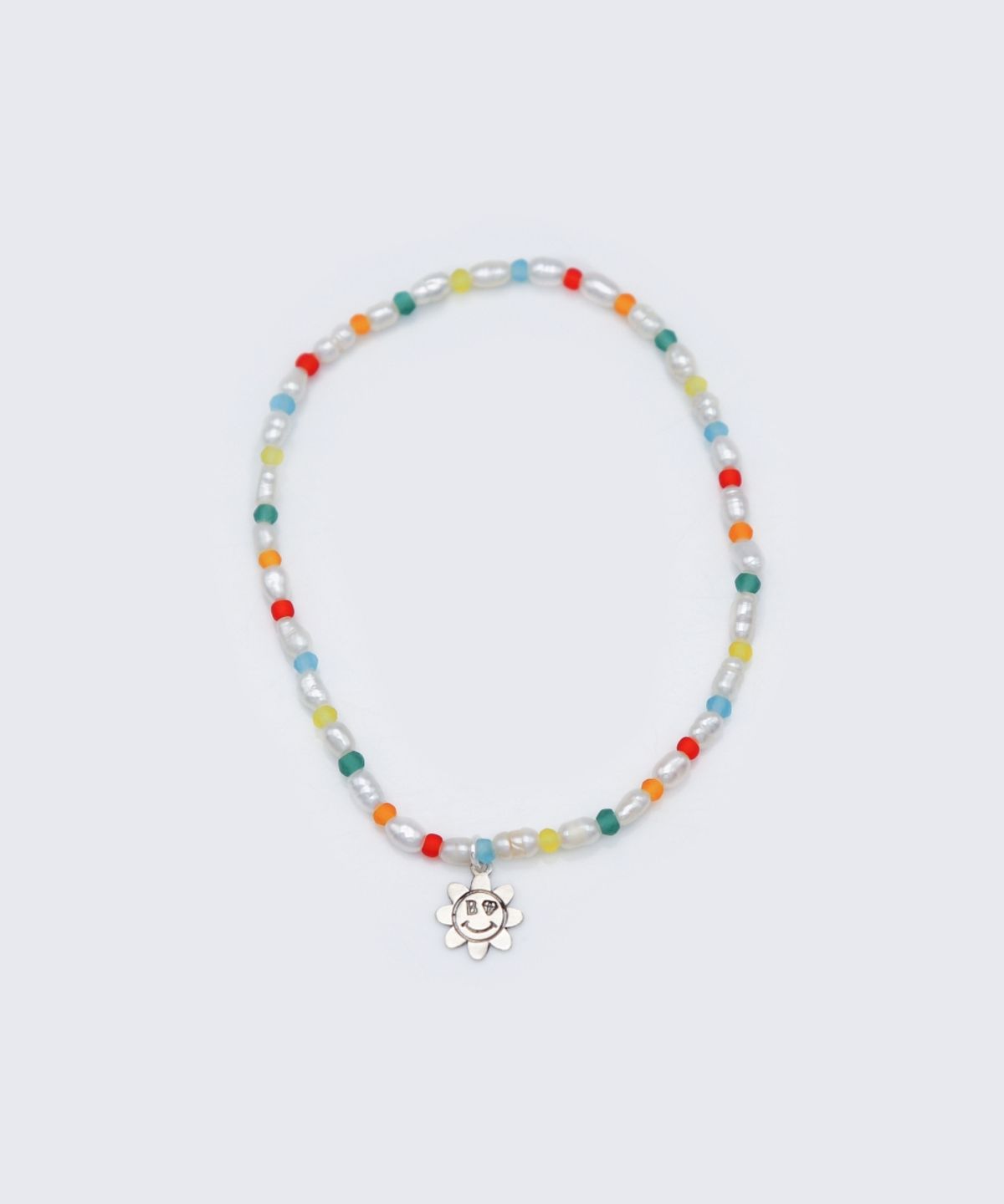 봉보(BONBEAU) Mini smile water pearl beads Bracelet 미니 실버 꽃 스마일 밴딩 담수진주 비즈 팔찌