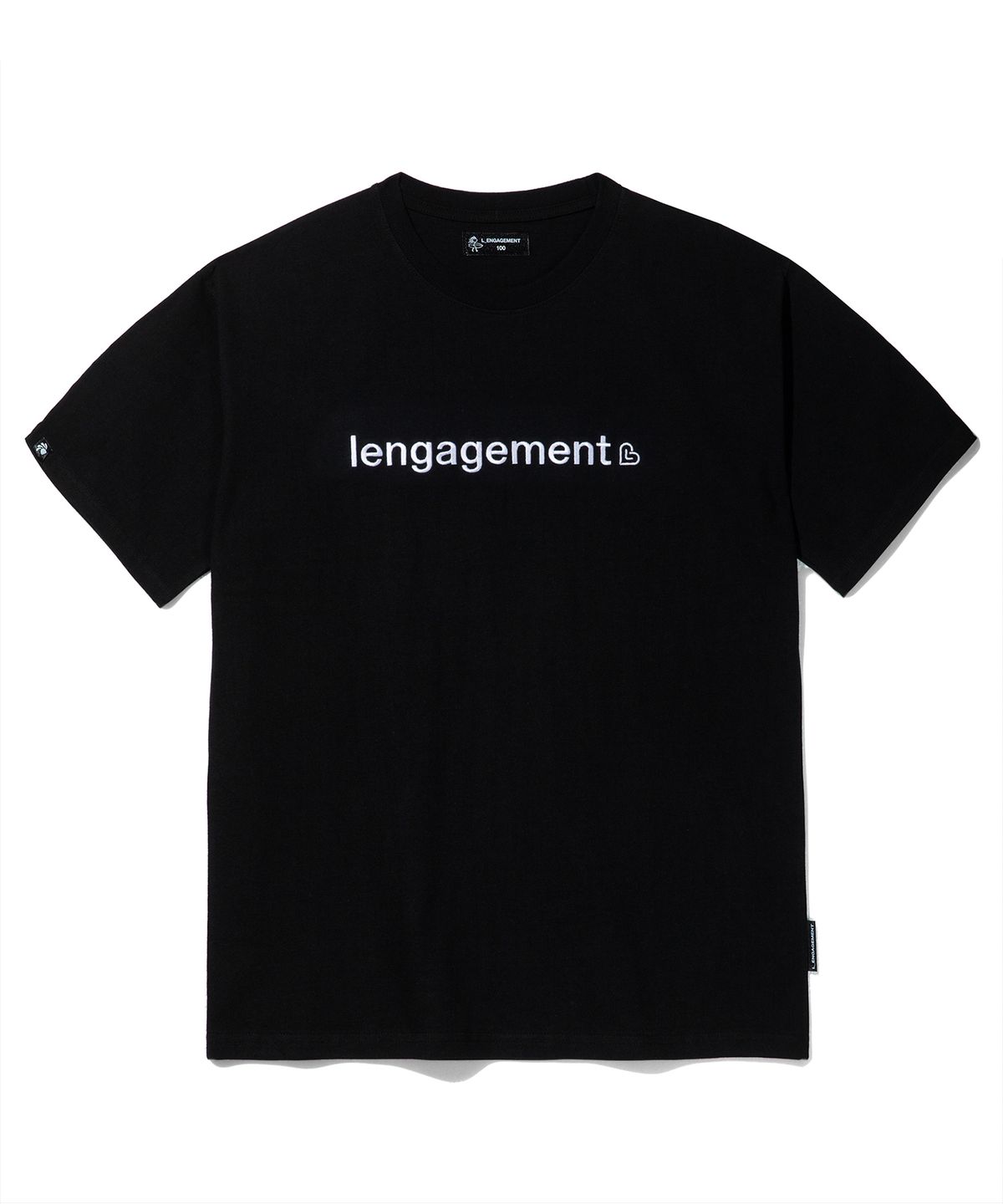 랑가주망(LENGAGEMENT) 릴렉스핏 스몰 스토리 로고 자수 반팔티 [블랙]