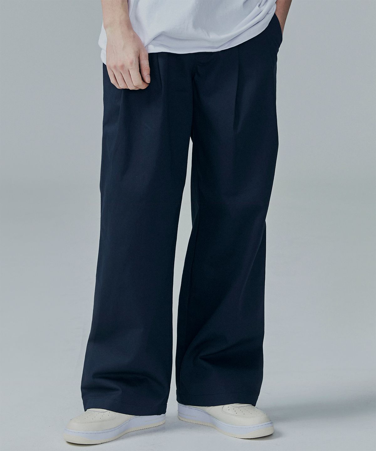낫포너드(NOT4NERD) Two Tuck Wide Cotton Pants - Navy