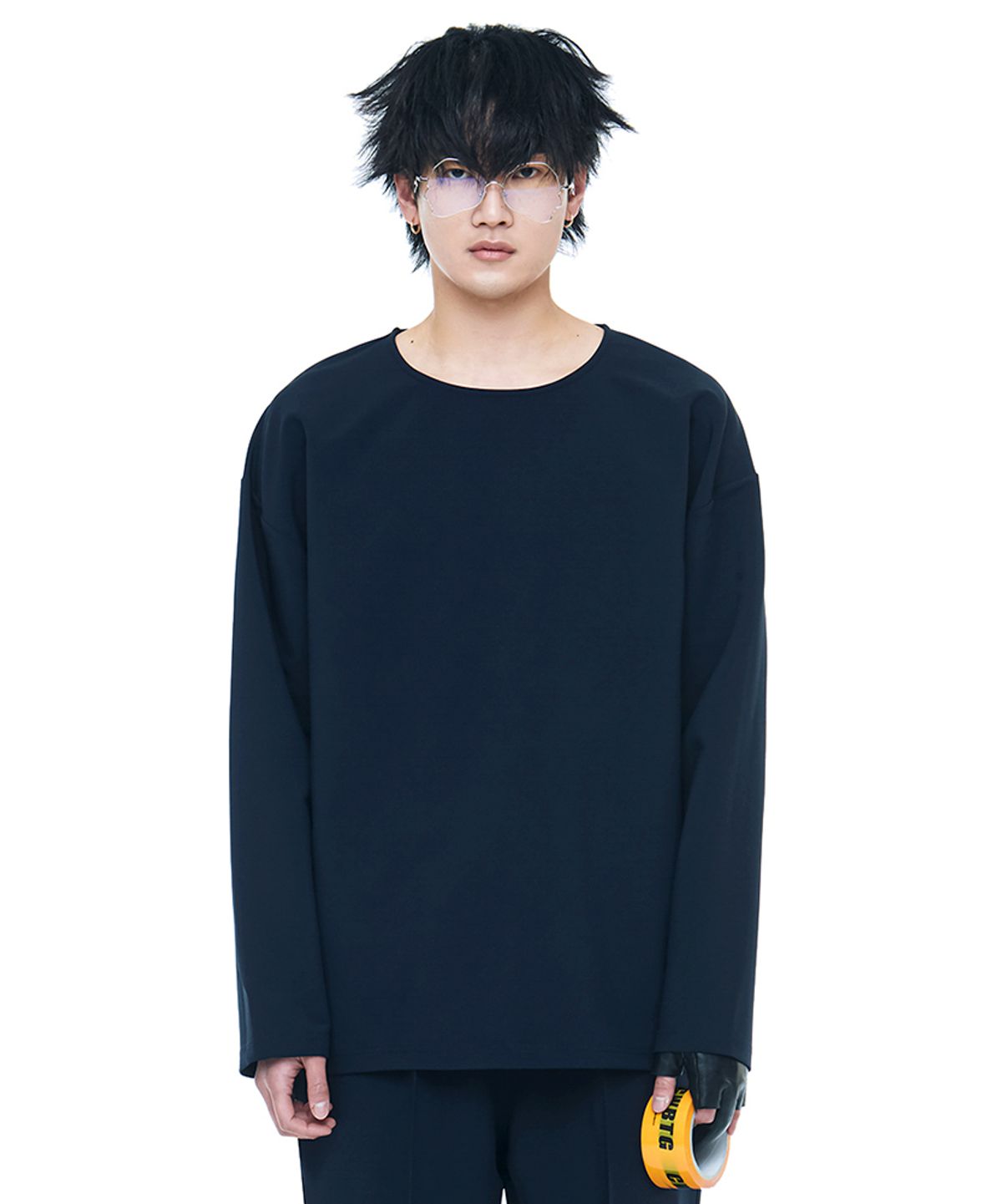씨웨어 바이 더 지니어스(C WEAR BY THE GENIUS) 릴랙스드 핏 우븐 티셔츠 네이비