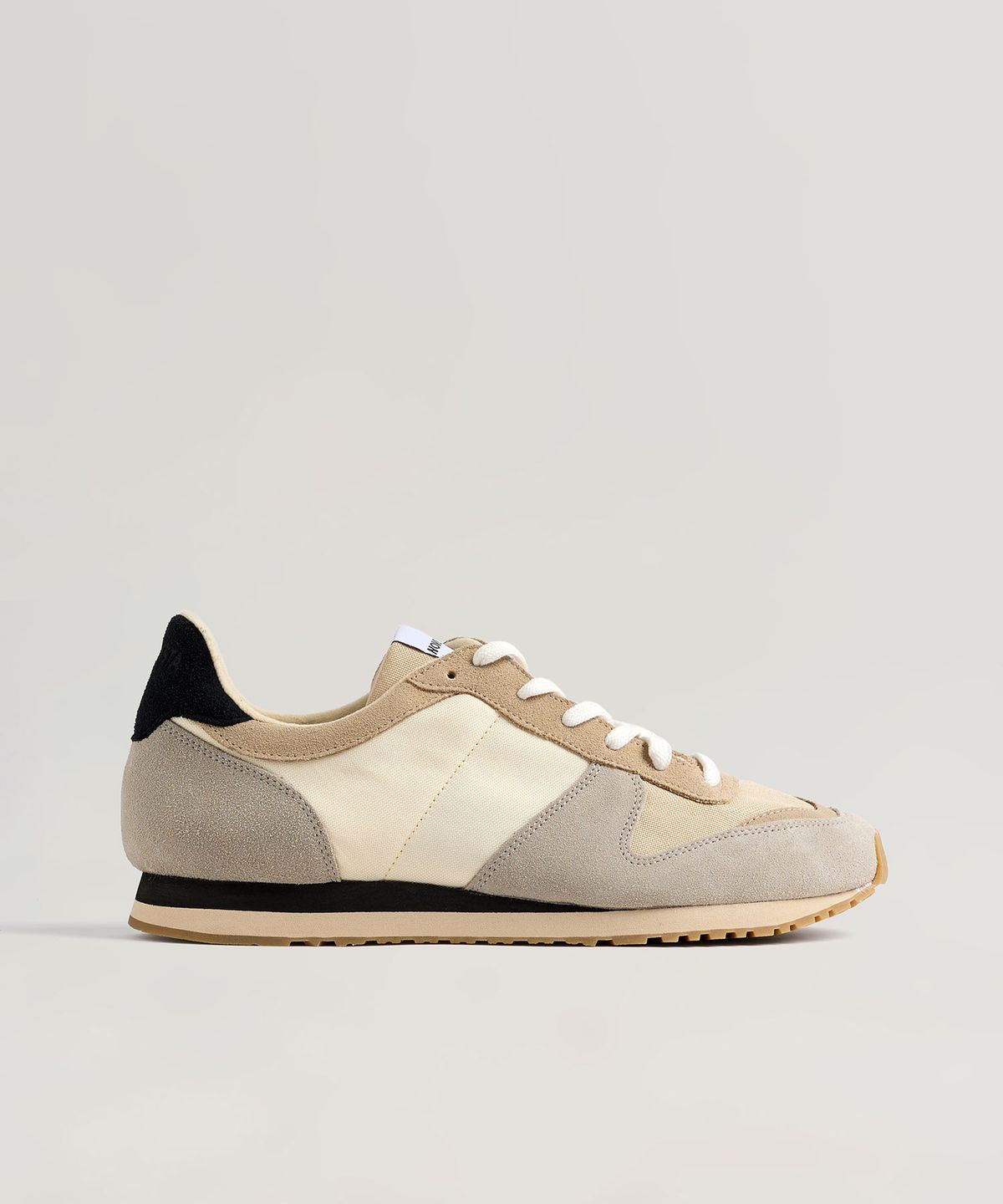 노베스타(NOVESTA) 마라톤 스니커즈 Beige