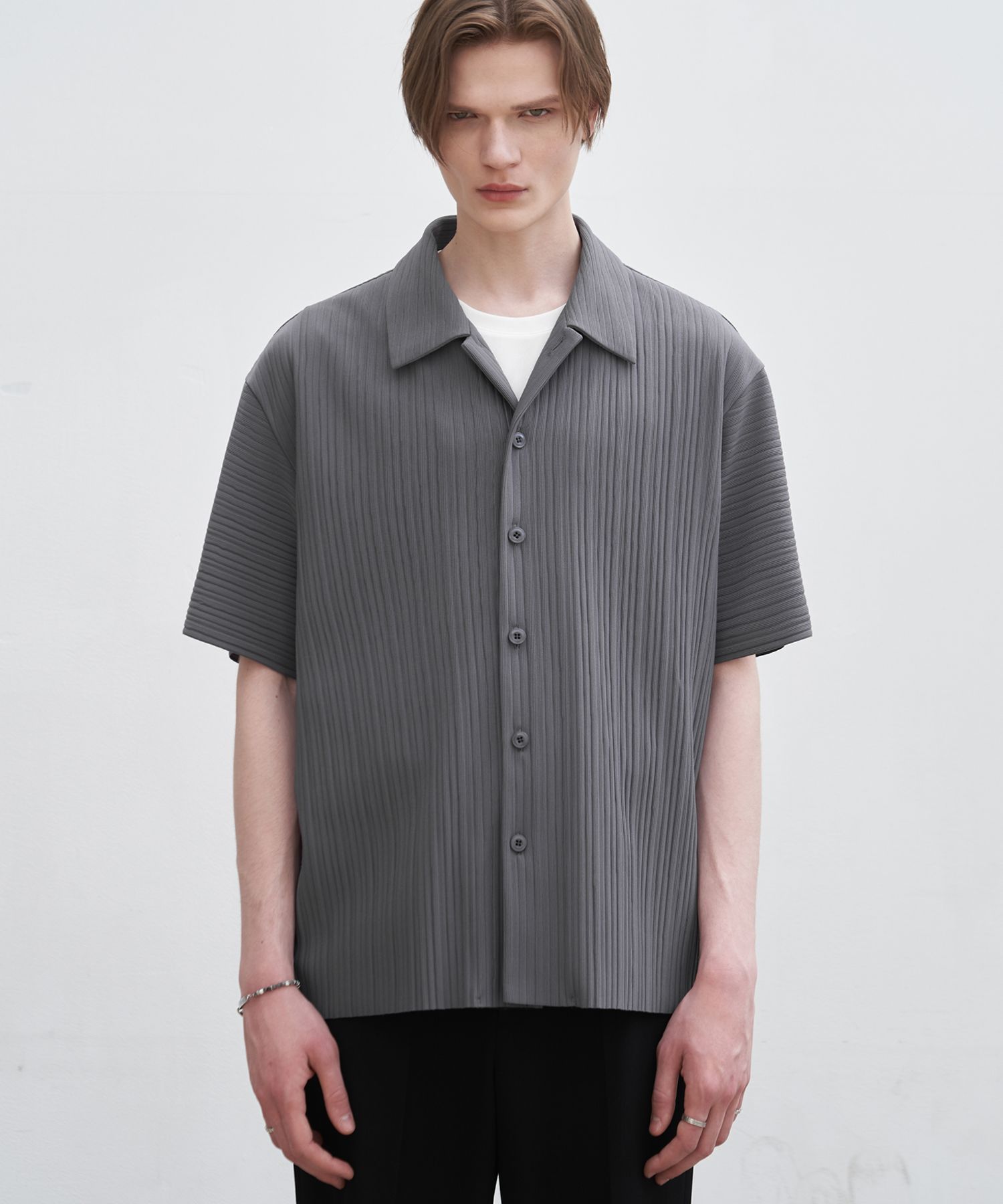 MUSINSA | DRAW FIT Oversized pleated short-sleeve shirt [D.GREY]
