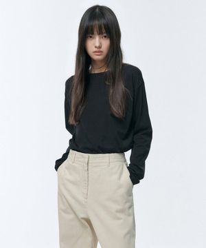 우먼즈 릴렉스드 보트 넥 긴소매 티셔츠 [블랙]