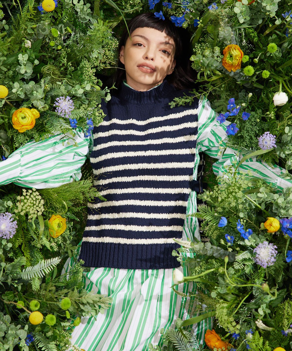 왓에버위원트(WHATEVERWEWANT) STRAP KNIT VEST [NAVY]