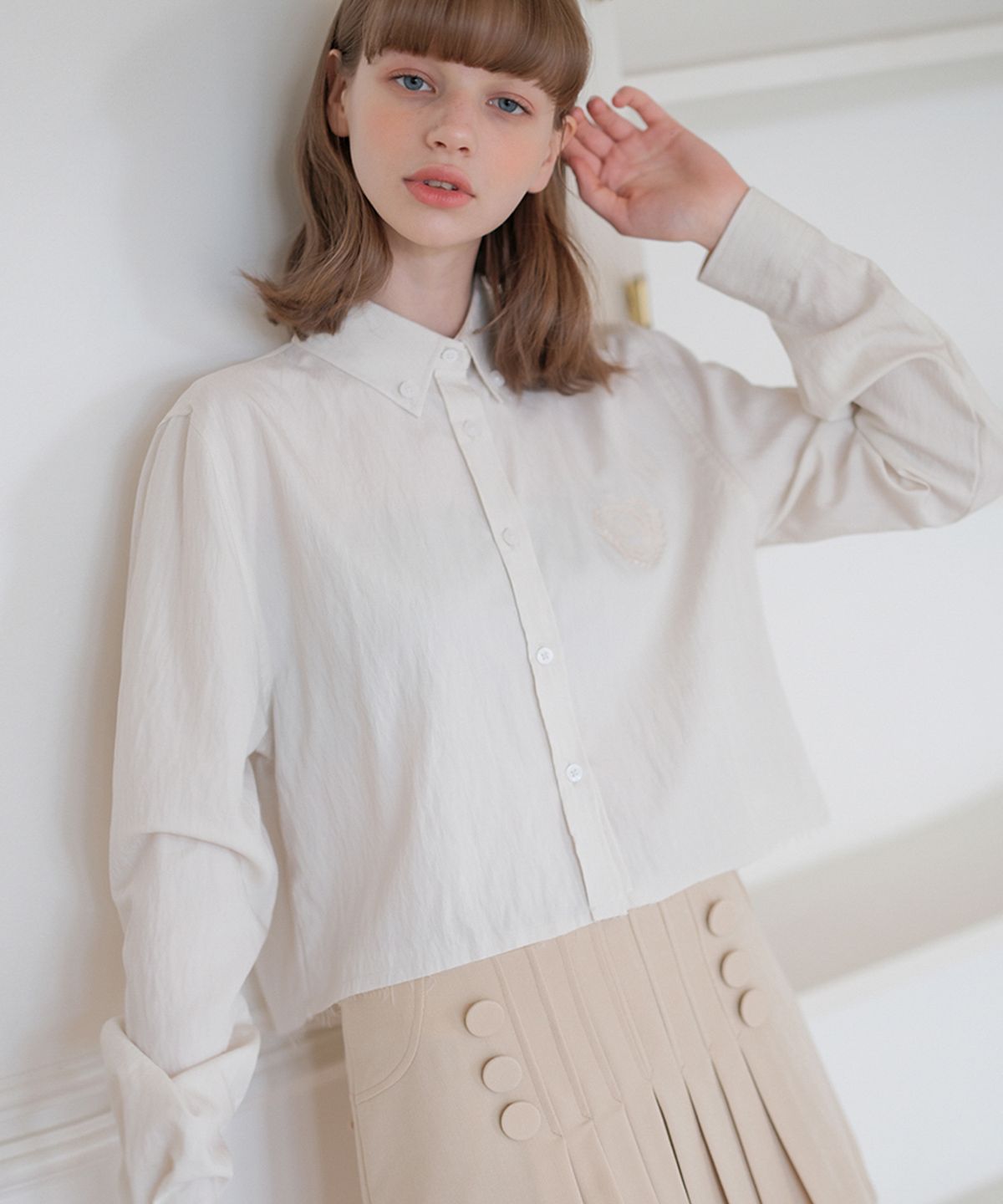 어반드레스(AVANDRESS) Solid Mu shirt IVORY