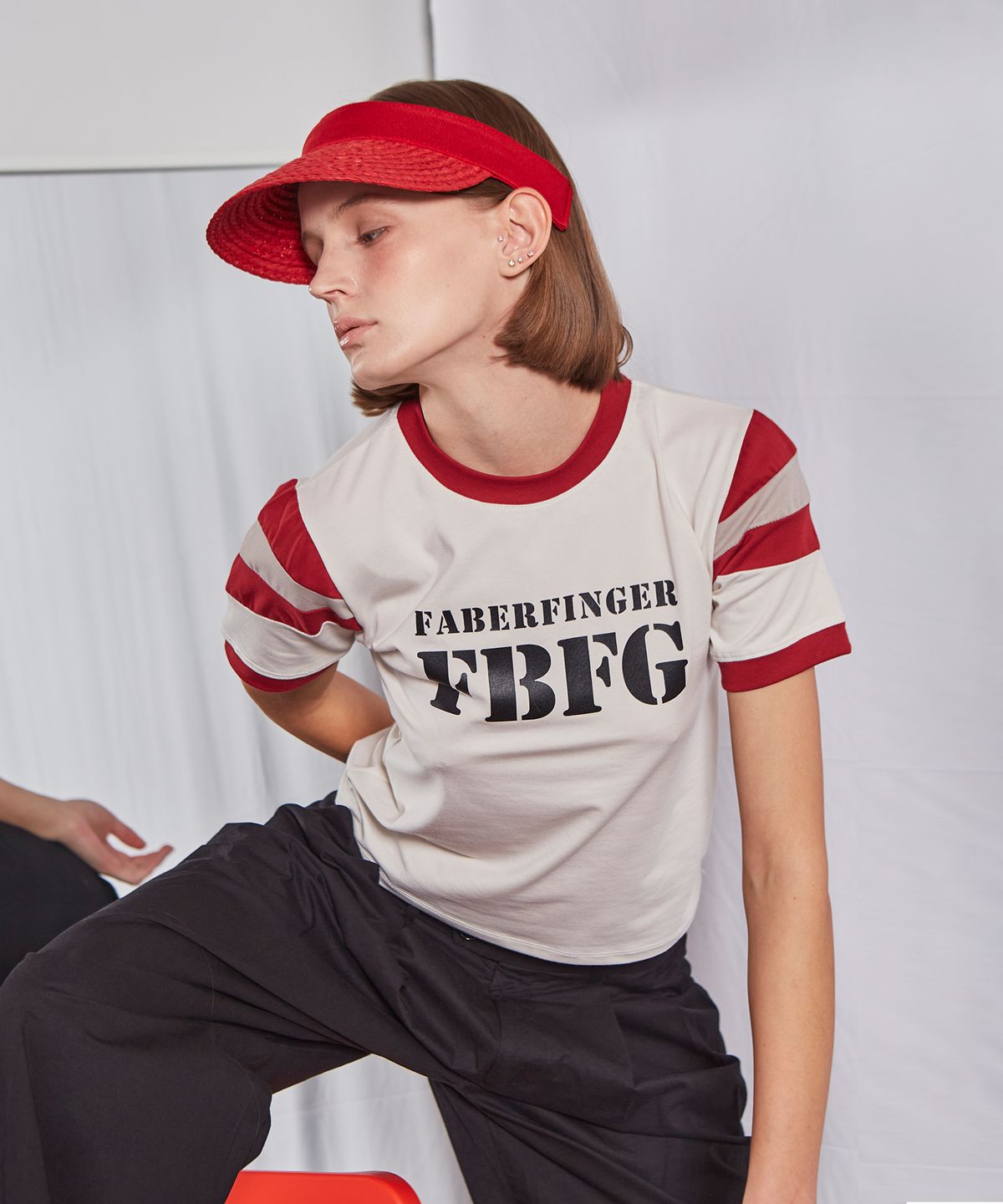 파베르핑거(FABER FINGER) FBFG T-shirt