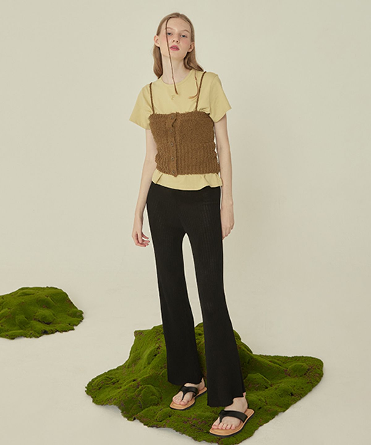 꾸아페(QUAFE) KNIT BOOTCUT PANTS_Black